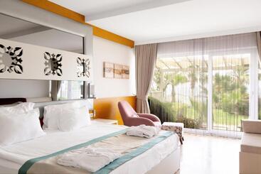 هتل Flora Garden Beach Club   All Inclusive