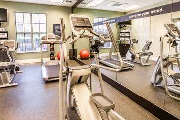 هتل Hampton Inn & Suites Savannah Historic District