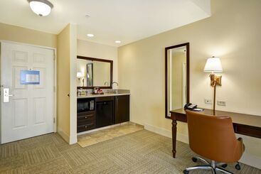 هتل Hampton Inn & Suites Savannah Historic District