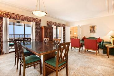 Cairo World Trade Center Hotel & Residences