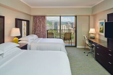 هتل Hilton Grand Vacations Club At Hilton Hawaiian Village