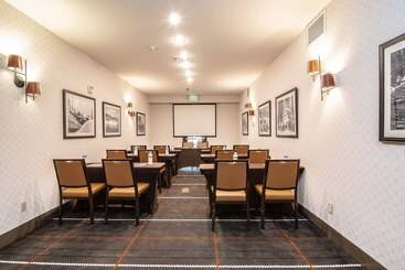 Holiday Inn Express Hotel & Suites Kalispell, An Ihg