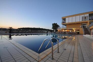 هتل Horizont Resort