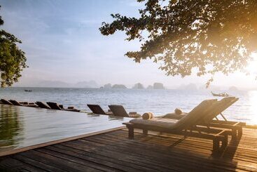 هتل Koyao Island Resort