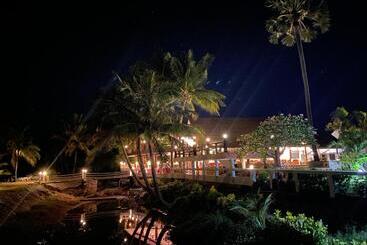هتل Lanta Il Mare Beach Resort