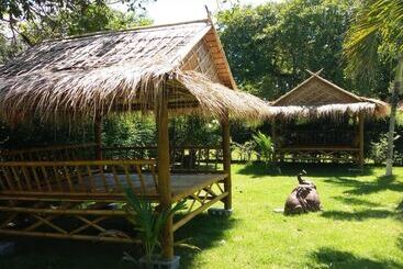 هتل Lanta Sunny House