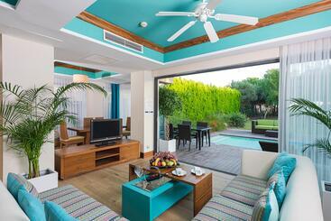 هتل Lykia World Antalya   All Inclusive