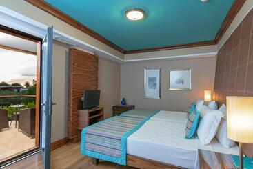 هتل Lykia World Antalya   All Inclusive