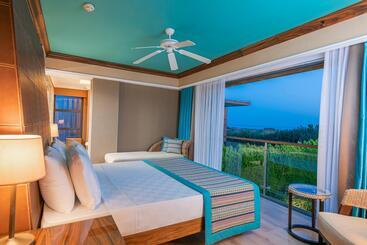 هتل Lykia World Antalya   All Inclusive