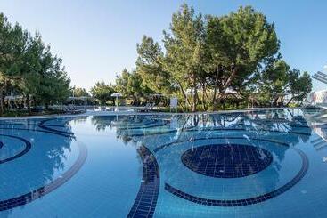 هتل Lykia World Antalya   All Inclusive