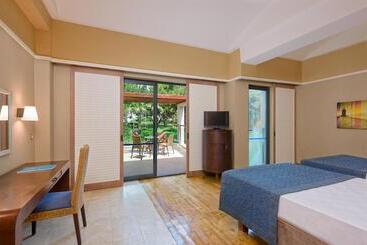 هتل Lykia World Antalya   All Inclusive