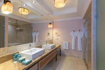 هتل Lykia World Antalya   All Inclusive