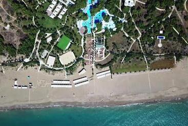 هتل Lykia World Antalya   All Inclusive