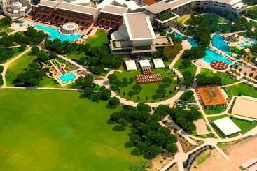 هتل Lykia World Antalya   All Inclusive