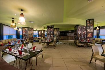 هتل Lykia World Antalya   All Inclusive