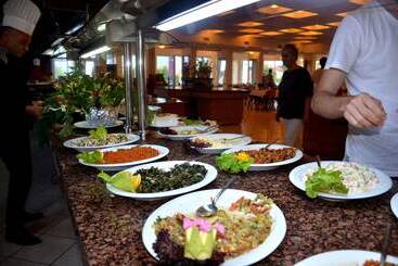 هتل Orient Resort