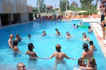 هتل Orient Resort