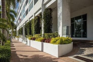 هتل Residence Inn By Marriott Fort Lauderdale Intracoastal
