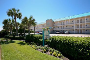 هتل Resortquest Rentals At Crystal Sands East & West