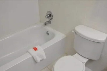 هتل Airport Inn Flint
