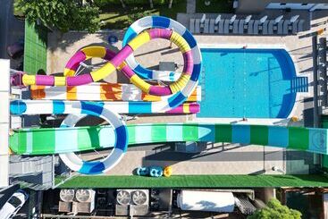 هتل Sailor S Beach Club   All Inclusive