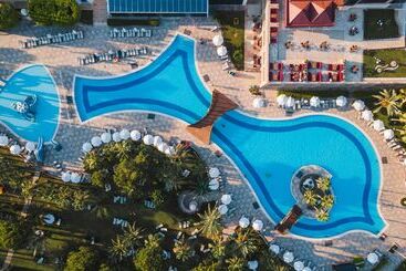 هتل Sentido Kamelya Selin Luxury Resort & Spa