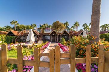 هتل Sentido Kamelya Selin Luxury Resort & Spa