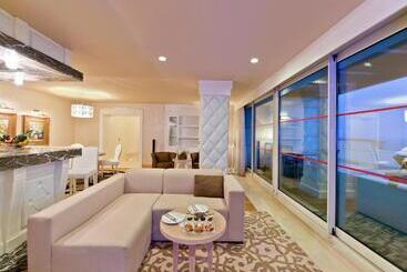 هتل Sentido Kamelya Selin Luxury Resort & Spa