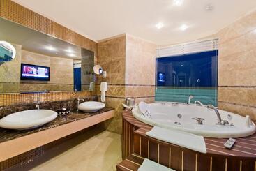 هتل Sentido Kamelya Selin Luxury Resort & Spa