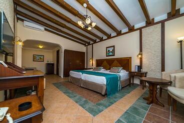 هتل Sentido Kamelya Selin Luxury Resort & Spa