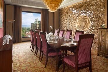 هتل Shangrila Chiang Mai
