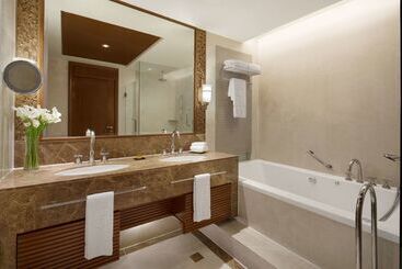 هتل Shangrila Chiang Mai