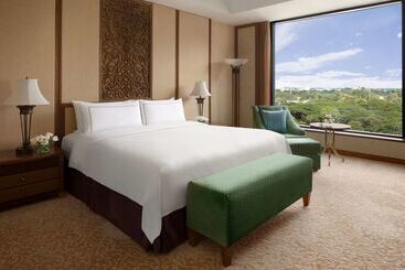 هتل Shangrila Chiang Mai