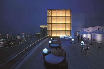 هتل Shangri La Ningbo   The Three Rivers Intersection