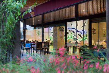 Siam Elegance Hotel & Spa