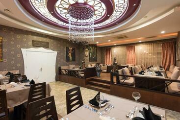 Siam Elegance Hotel & Spa