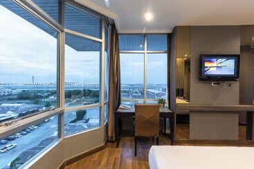 Siam Mandarina Hotel Free Bkk Airport Shuttle