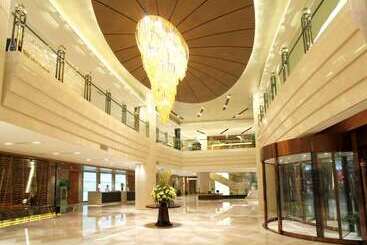 هتل Wyndham Grand Plaza Royale Hangzhou