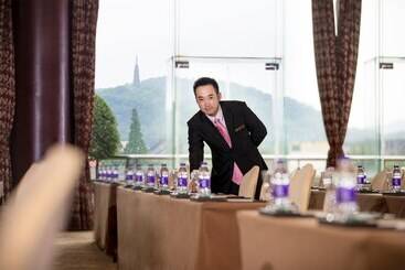هتل Wyndham Grand Plaza Royale Hangzhou