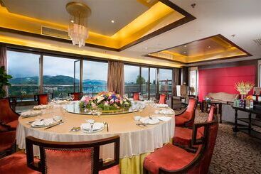 هتل Wyndham Grand Plaza Royale Hangzhou