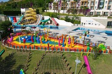Kefaluka Resort