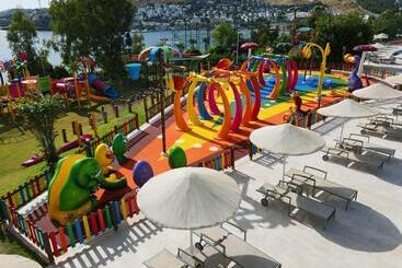 Kefaluka Resort
