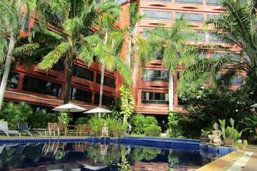 Nova Park Hotel Pattaya