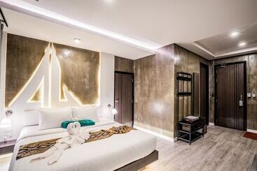 Phi Phi Andaman Legacy Resort