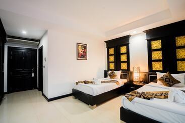 Phi Phi Andaman Legacy Resort
