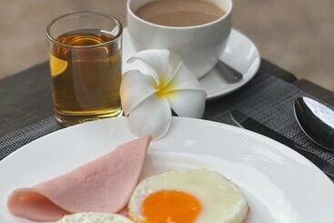 استراحتگاه S Lodge Pattaya Formally Sabai Lodge