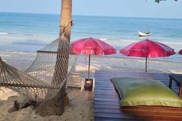 استراحتگاه The Hideaway Pariya Haad Yuan Ko Pha Ngan