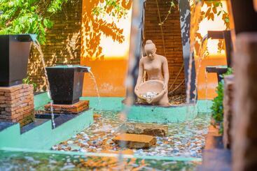 Saboey Resort And Villas