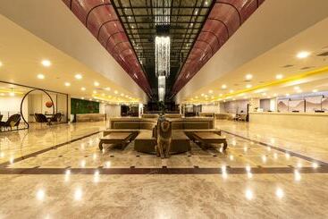 Siam Elegance Hotel & Spa