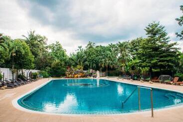 Tao Garden Health Spa & Resort